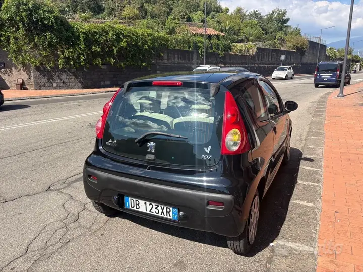 Peugeot 107 2006 photo 5