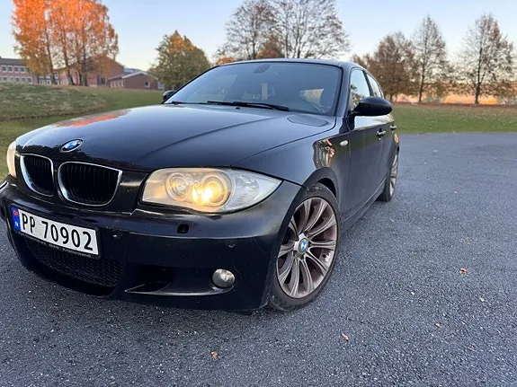 BMW 118D 2006 photo 2