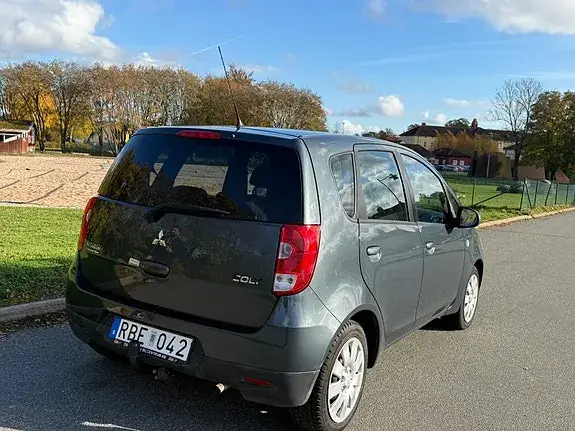 Mitsubishi Colt 2009 photo 4