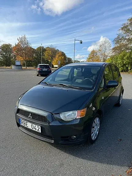 Mitsubishi Colt 2009 photo 2