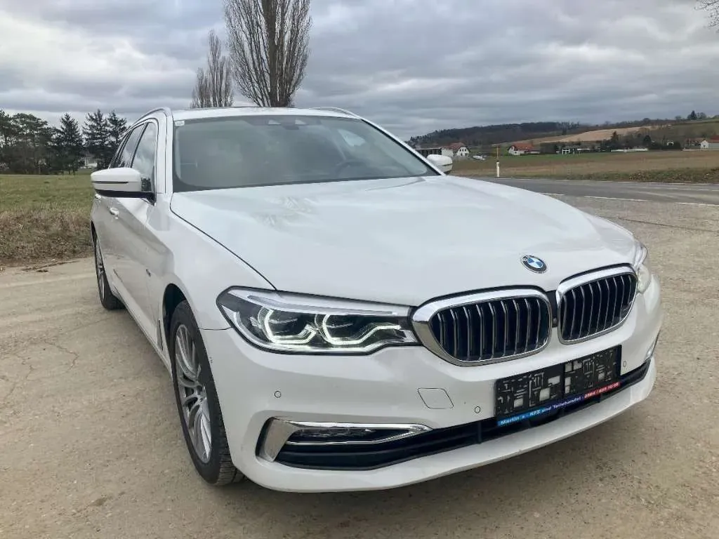 BMW 5 Series 2018 photo 3