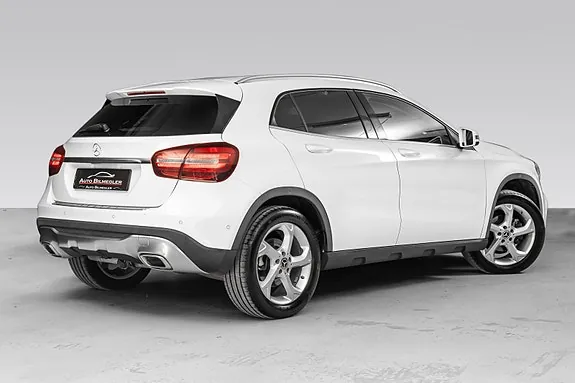 Mercedes-Benz Gla180 2019 photo 2