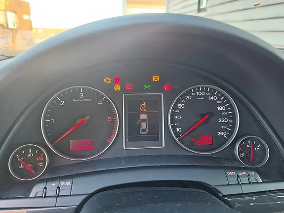 Audi A4 2004 photo 5