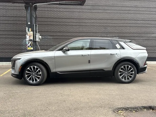 Cadillac Lyriq 2027 photo 3