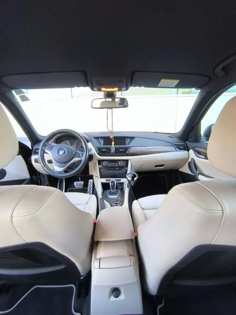 BMW X1 2012 photo 2