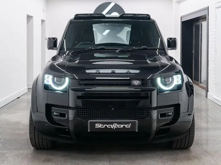 Land Rover Defender 110 2020 photo 5