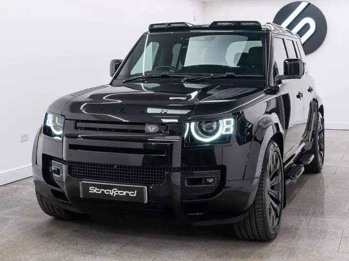 Land Rover Defender 110