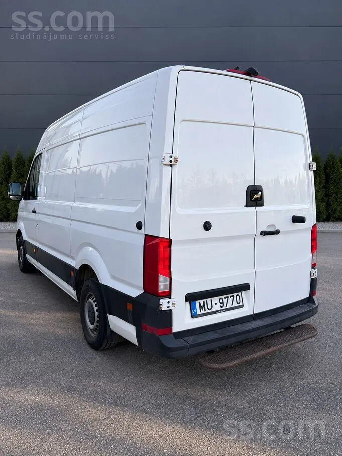 Volkswagen Crafter 2021 photo 2