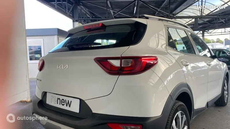 Kia Stonic 2023 photo 5