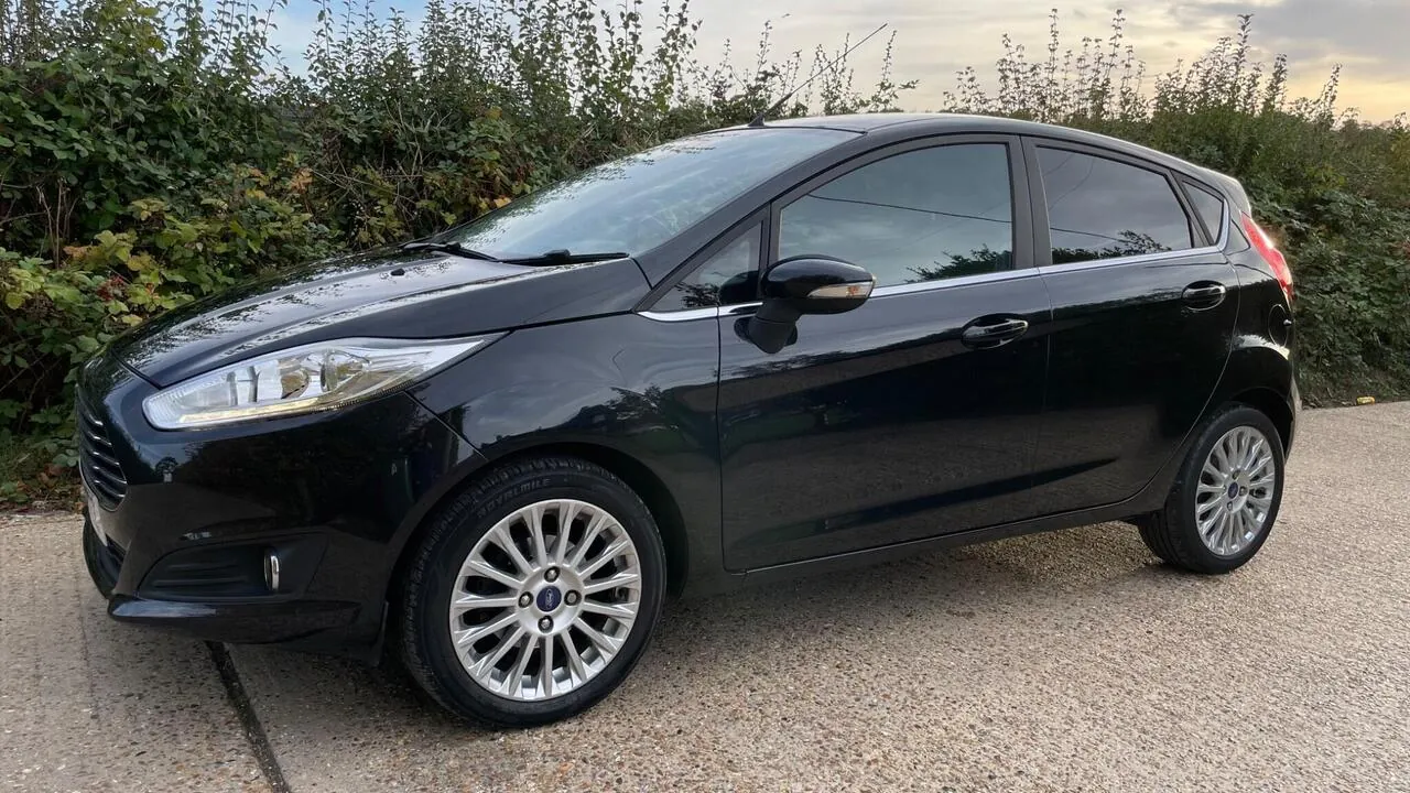 Ford Fiesta 2015 photo 5