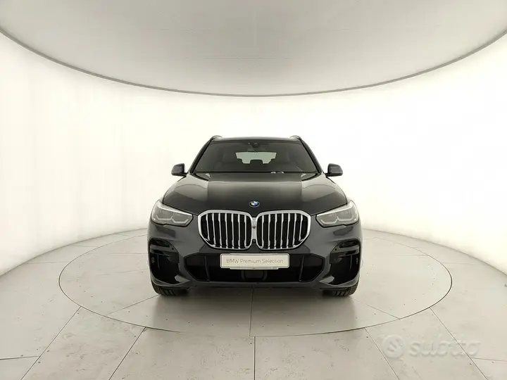 BMW X5 2022 photo 2