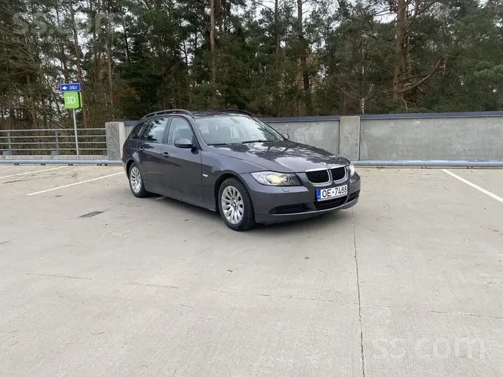 BMW 320D 2008 photo 2