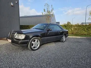 Mercedes-Benz Série 200