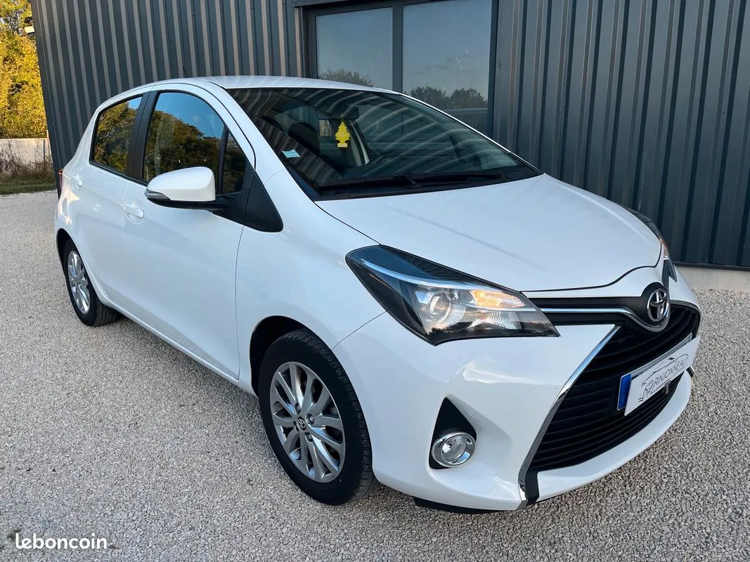 Toyota Yaris 2014 photo 3