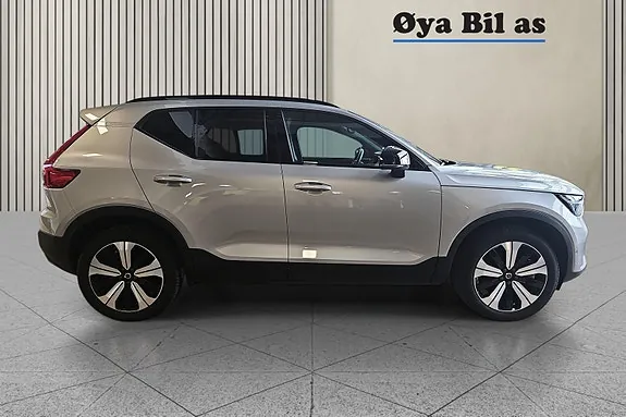 Volvo Xc40 2023 photo 2