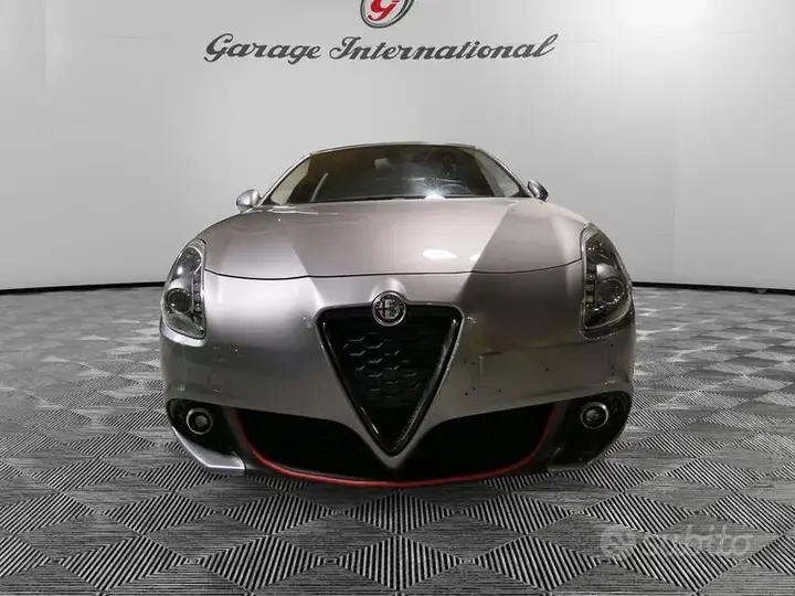 Alfa Romeo Giulietta 2018 photo 2