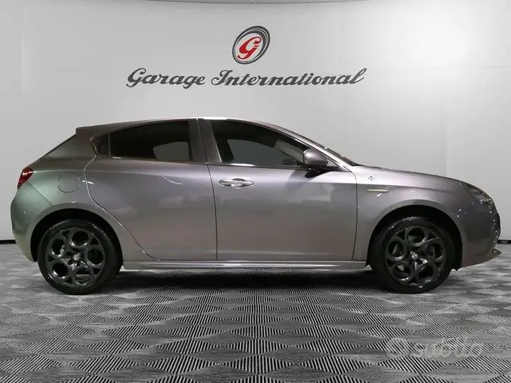Alfa Romeo Giulietta 2018 photo 3