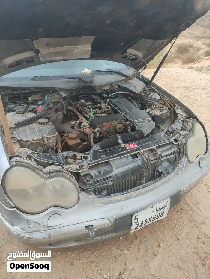 Mercedes-Benz C-Class 2002 photo 2