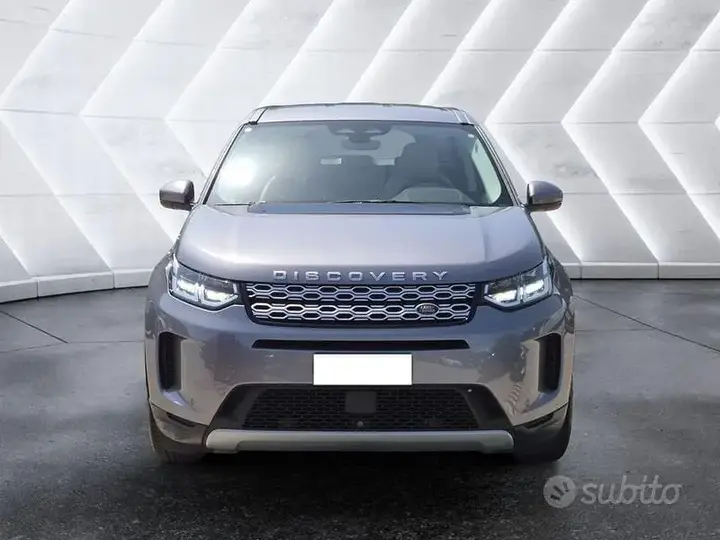 Land Rover Discovery Sport 2021 photo 2