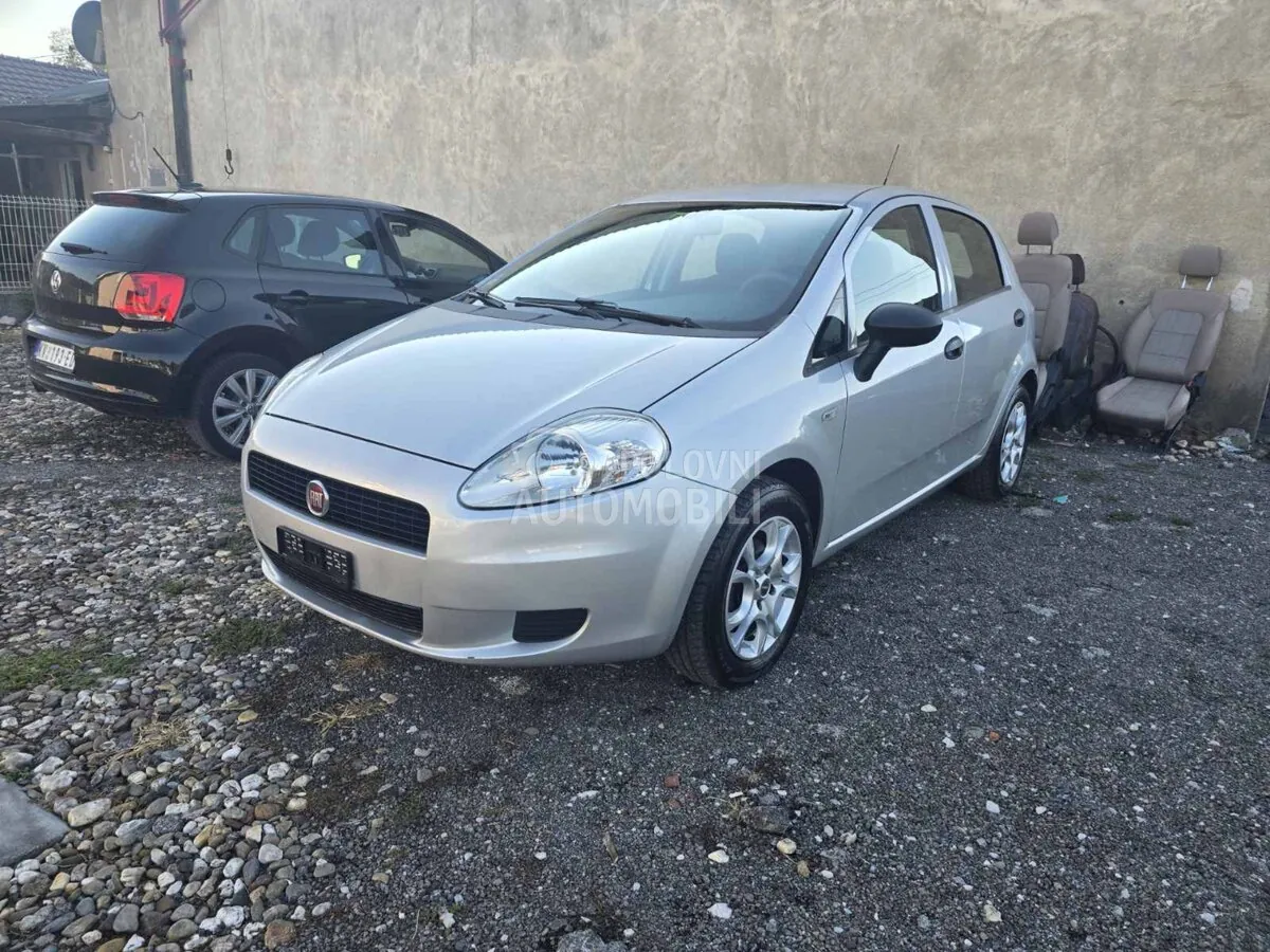 Fiat Grande Punto 2013 photo 3