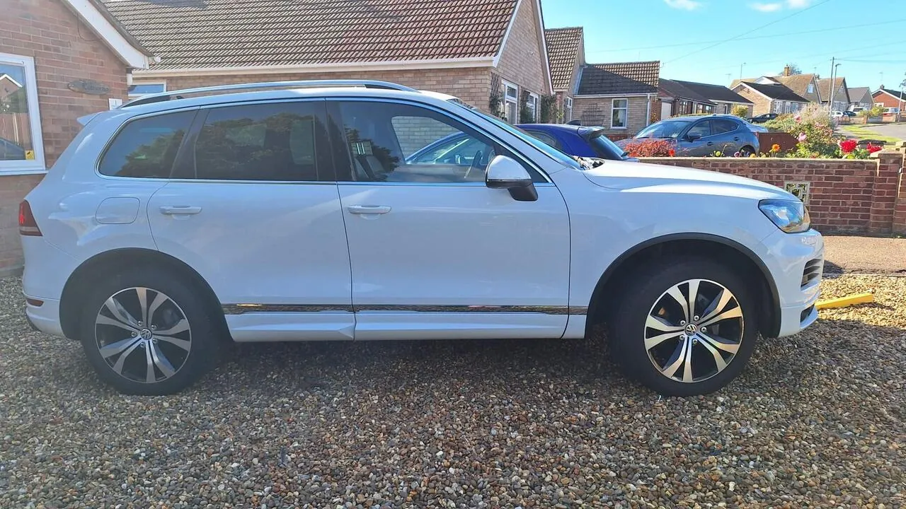 Volkswagen Touareg 2014 photo 2