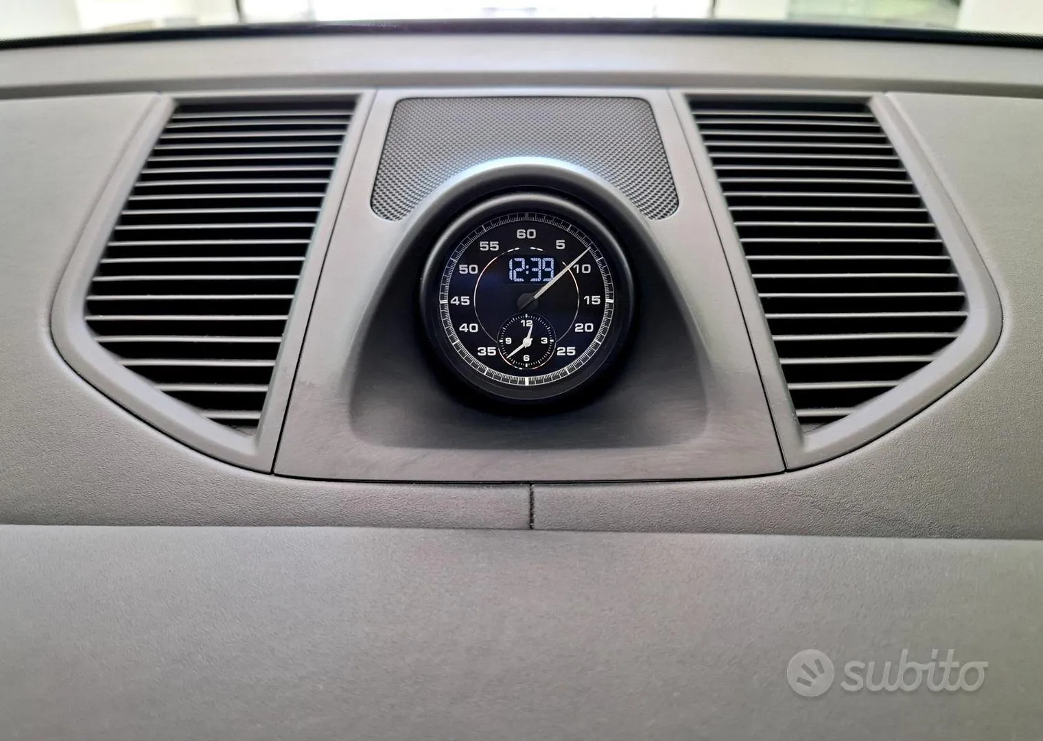 Porsche Macan 2022 photo 2