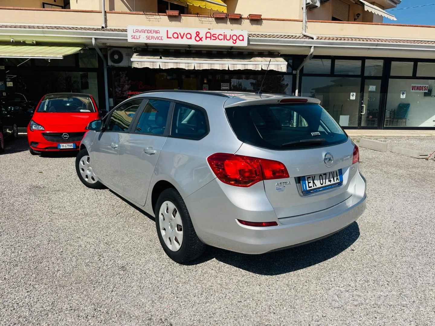 Opel Astra Sports Tourer 2011 photo 5