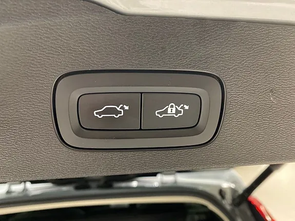 Volvo V60 2025 photo 4