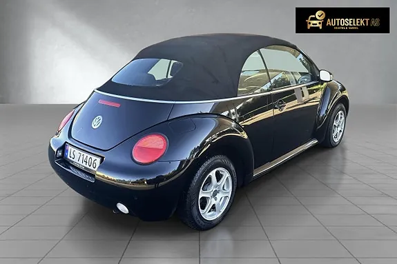 Volkswagen New Beetle 2004 photo 5