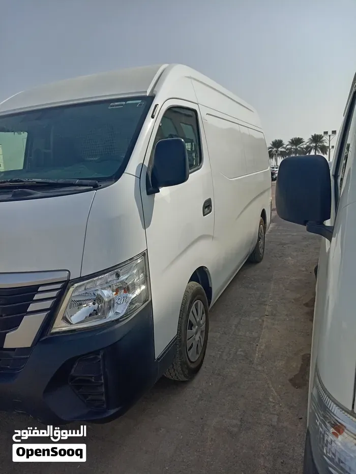 Nissan Urvan 2023 photo 3