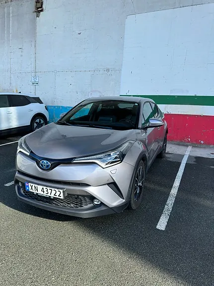 Toyota C-Hr 2018 photo 4