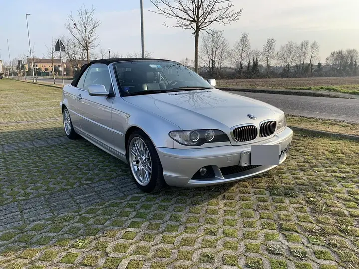 BMW E46 2003 photo 2