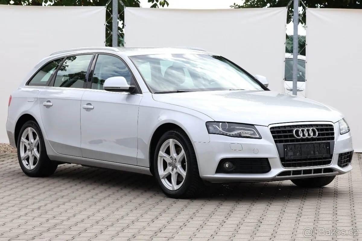 Audi A4 2009 photo 2