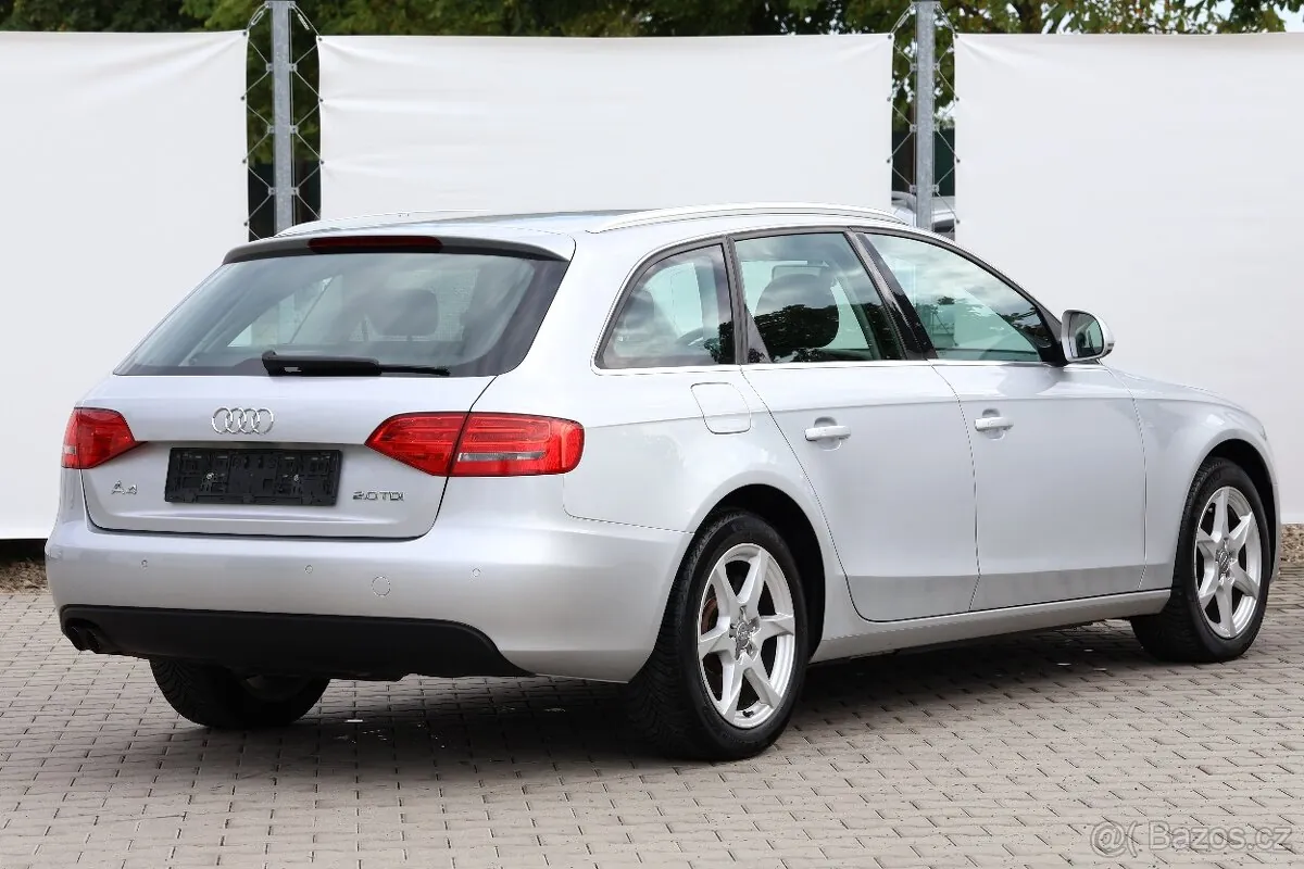 Audi A4 2009 photo 4