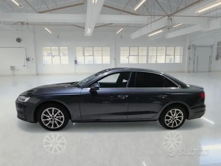 Audi A4 2022 photo 5
