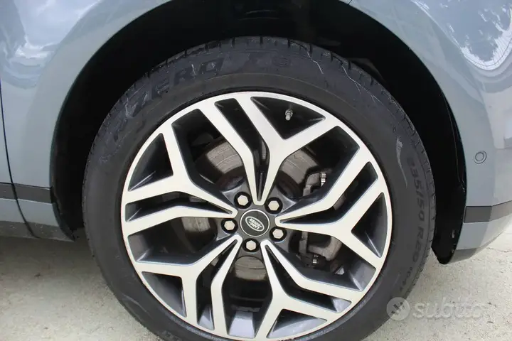 Land Rover Range Rover Evoque 2021 photo 4