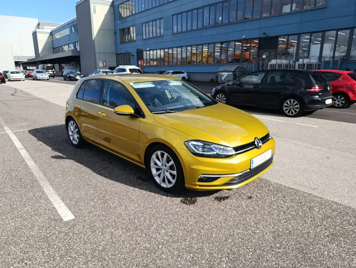 Volkswagen Golf 2018 photo 2