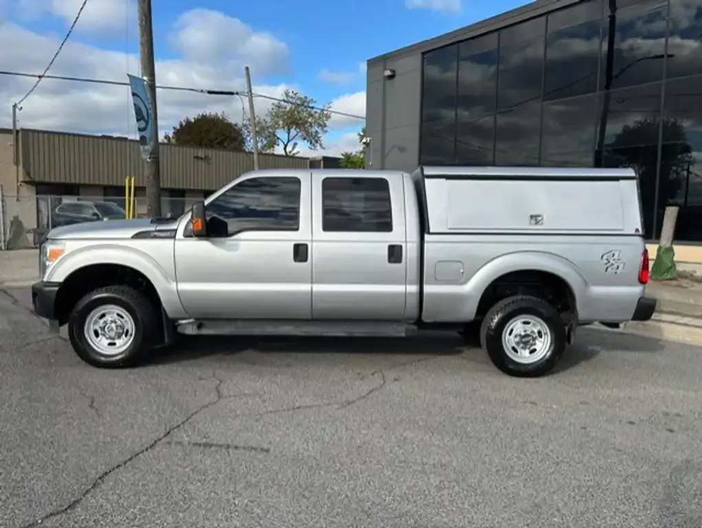 Ford F250 2015 photo 2