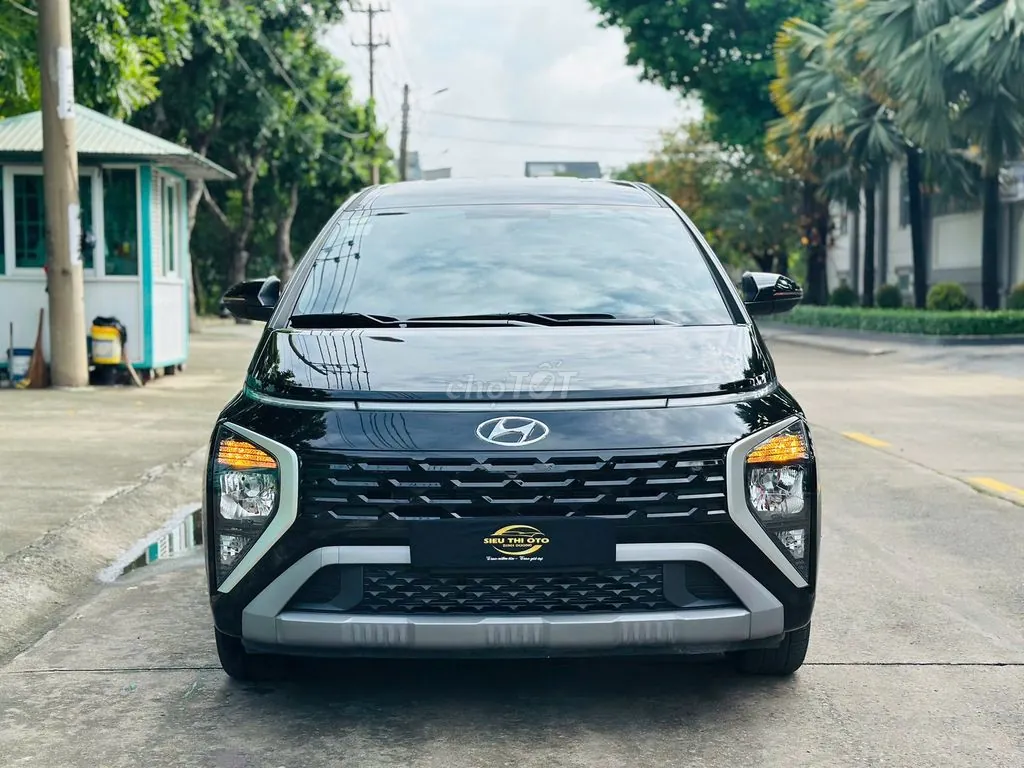 Hyundai Stargazer