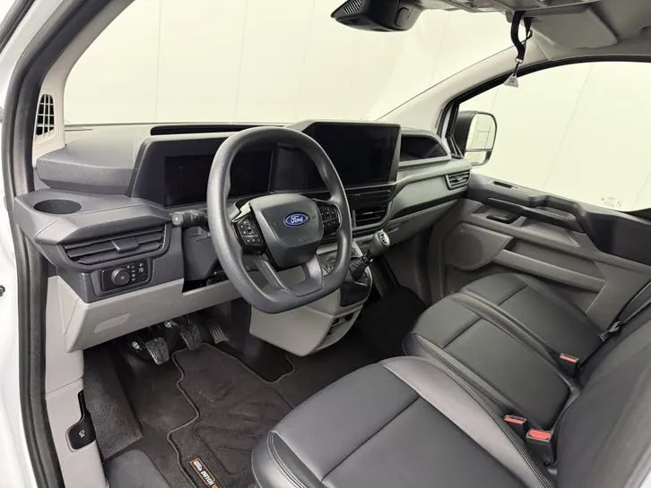 Ford Transit Custom 2024 photo 3