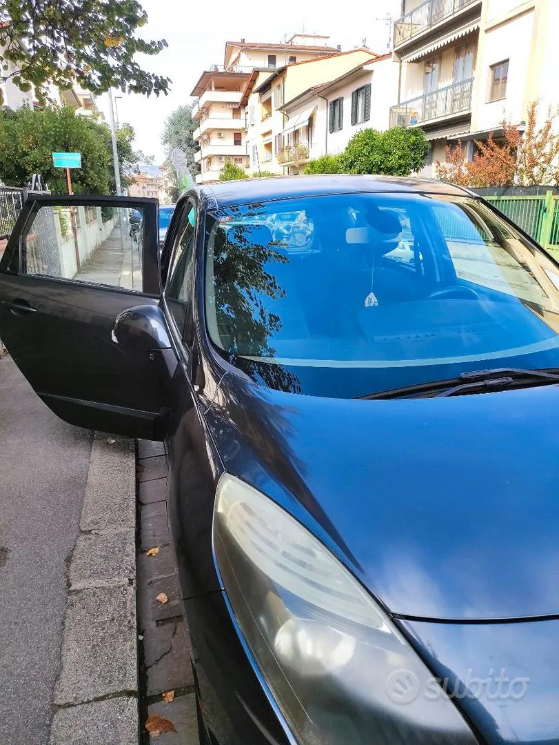 Renault Scenic 2009 photo 4