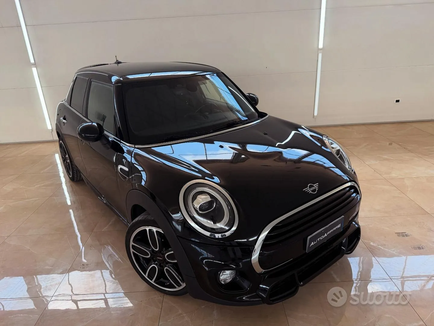 Mini Cooper 2018 photo 2