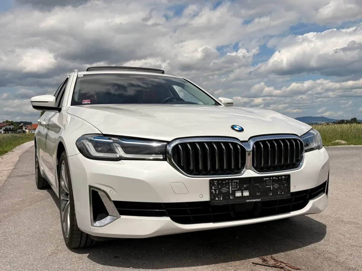 BMW 5 Series 2020 photo 3