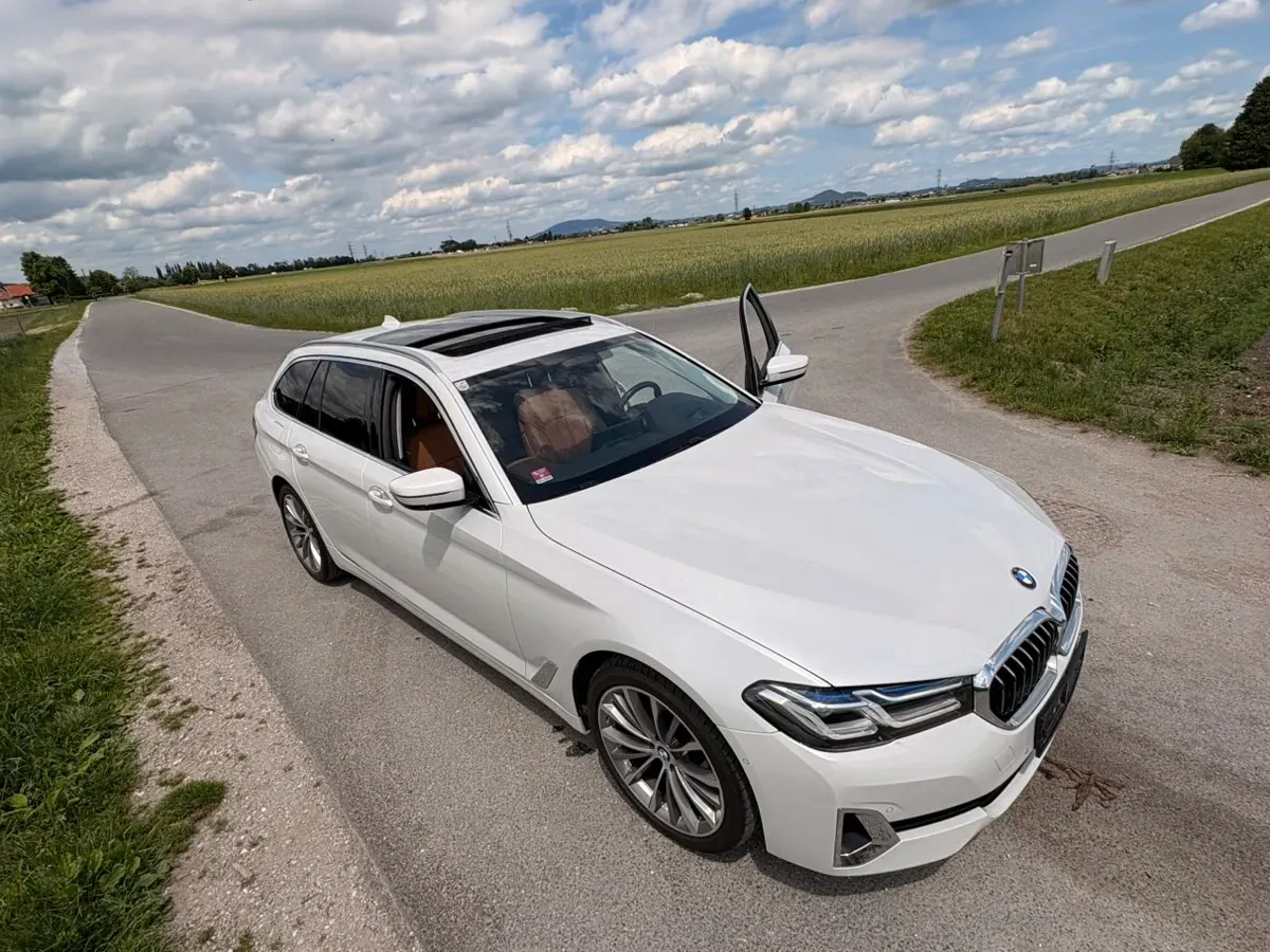 BMW 5 Series 2020 photo 2