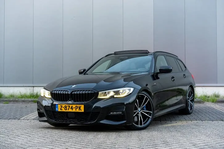 BMW 330E