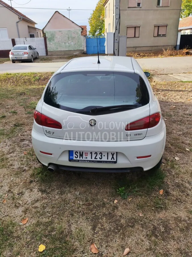 Alfa Romeo 147 2008 photo 4