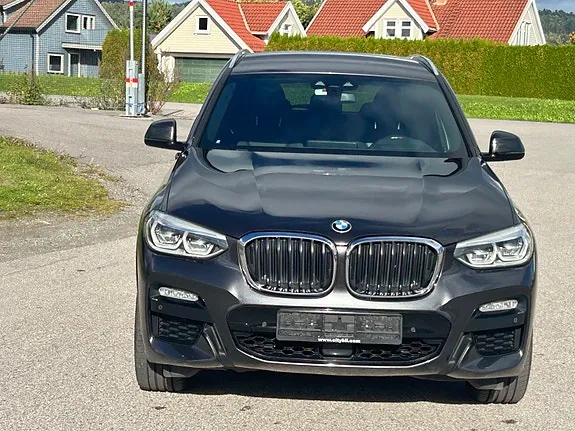 BMW X3 2018 photo 2