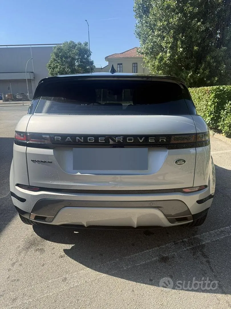 Land Rover Range Rover Evoque 2021 photo 2
