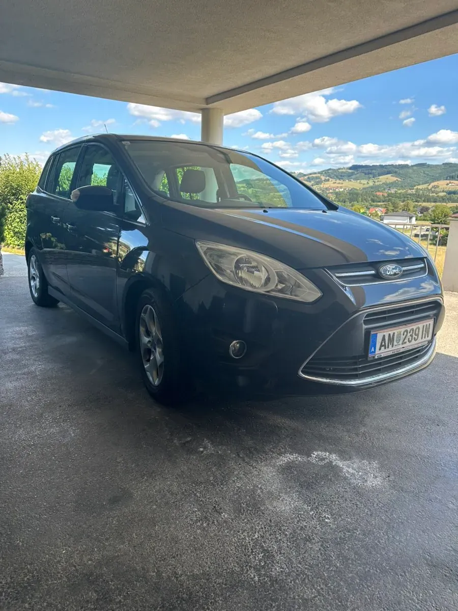 Ford C-Max 2011 photo 2