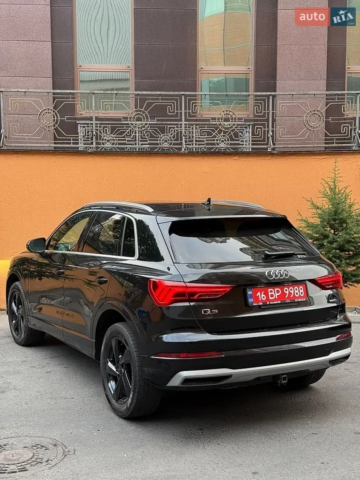Audi Q3 2019 photo 4